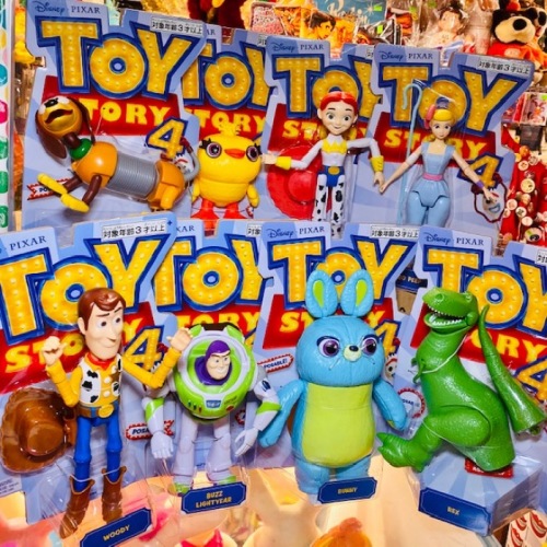 トイストーリー TOY STORY 4 POSABLE ベーシック フィギュア 8個まとめてセット